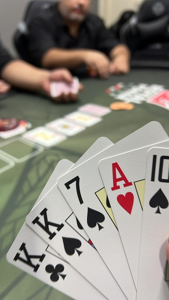 Cartas no Royal Poker Club